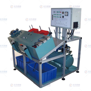 Semi-automatic pull riveting machine for auto backplate 